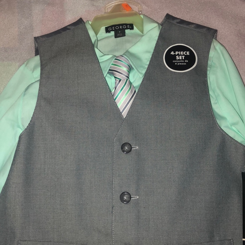 Boy George brand vest suit & tie set size 7y brand new 4 piece set